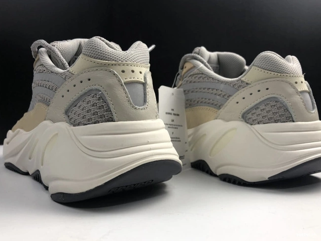 Adidas Boost V2 Cream GY7924 Cream Yeezy 700 0908